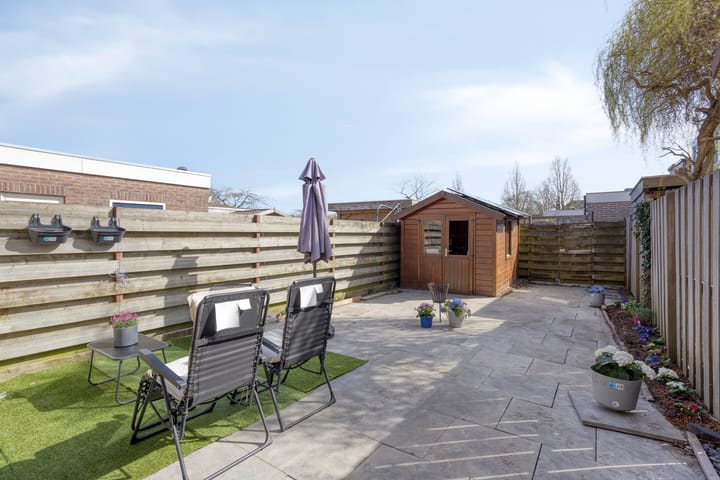 Photo 3 of Kamille 29