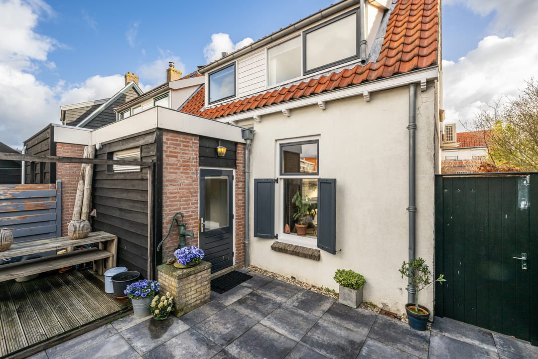 Photo 2 of Beatrixlaan 4