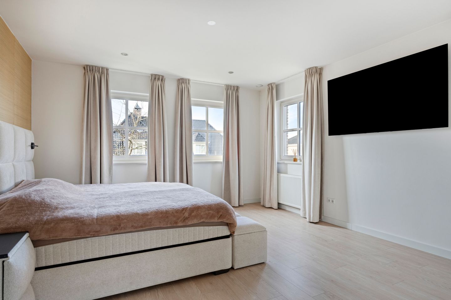 Foto 25 van Korona 4