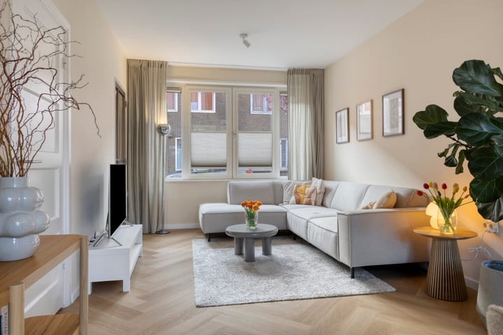 Photo 2 of Madeliefstraat 33