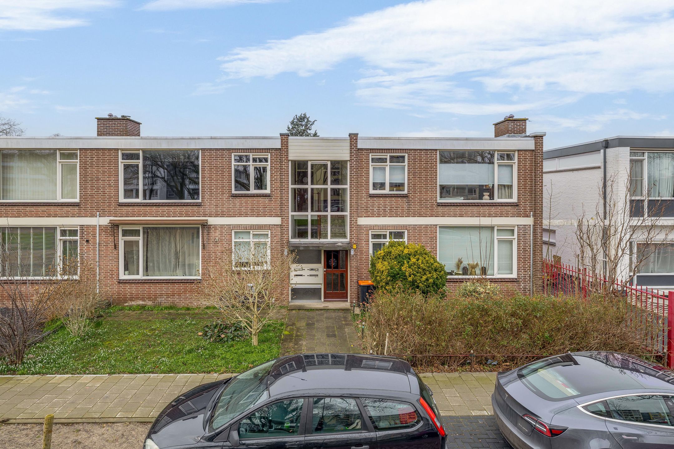 Warmoeziersstraat 19 