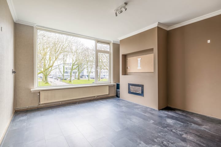 Photo 2 of Warmoeziersstraat 19