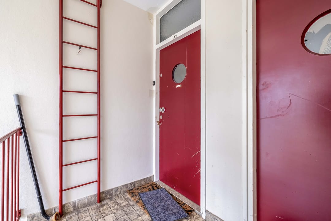 Foto 7 van Warmoeziersstraat 19