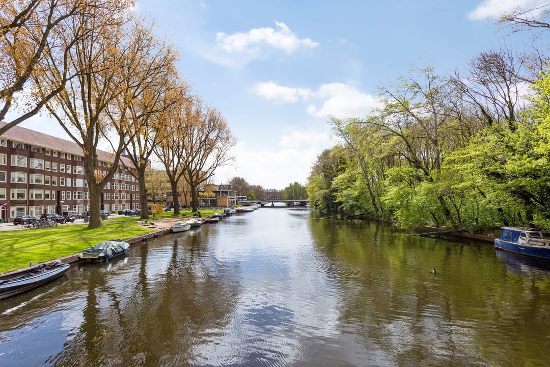 Photo 17 of Van Walbeeckstraat 105-H