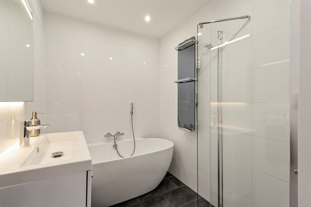 Photo 8 of Van Walbeeckstraat 105-H