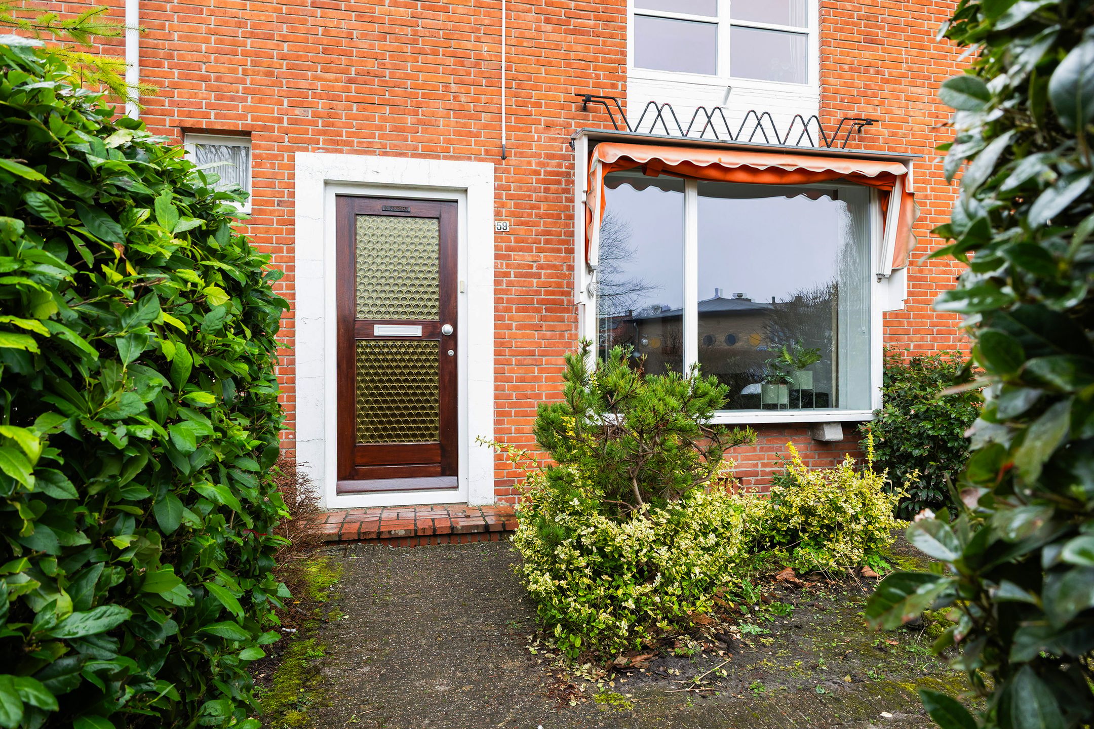 Charming terraced home in popular Componistenwijk — 27