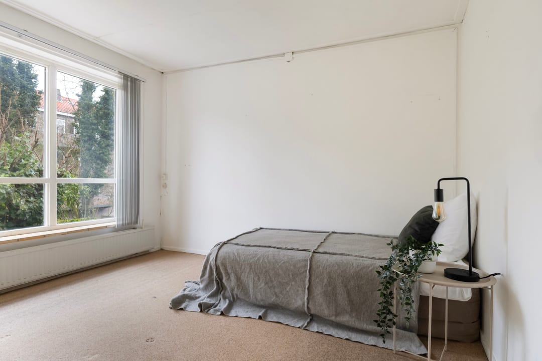 Charming terraced home in popular Componistenwijk — 17