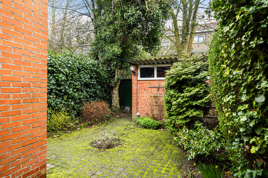Charming terraced home in popular Componistenwijk — 26