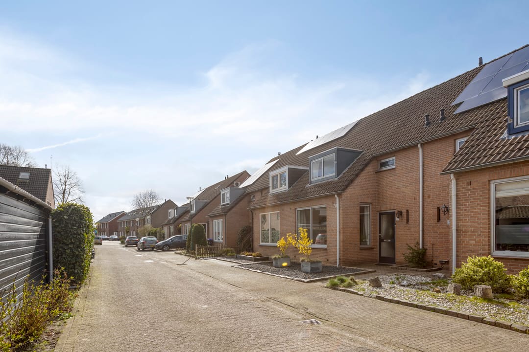 Foto 2 van Rozenhof 15