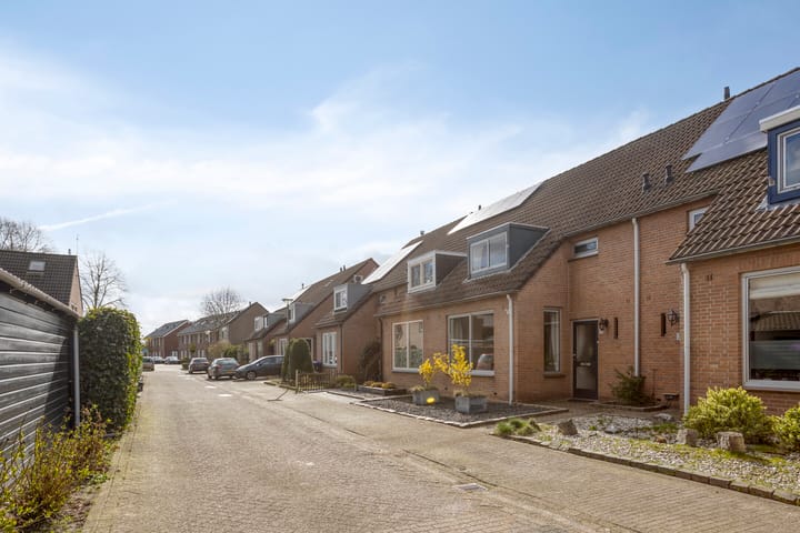 Foto 2 van Rozenhof 15