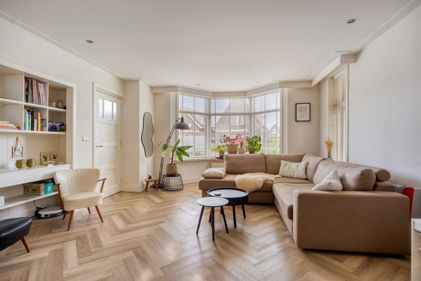 Foto 10 van Burg. Burgerstraat 5