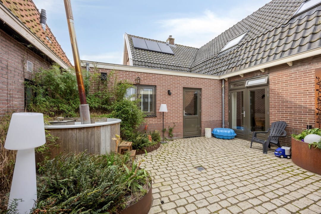 Foto 32 van Burg. Burgerstraat 5