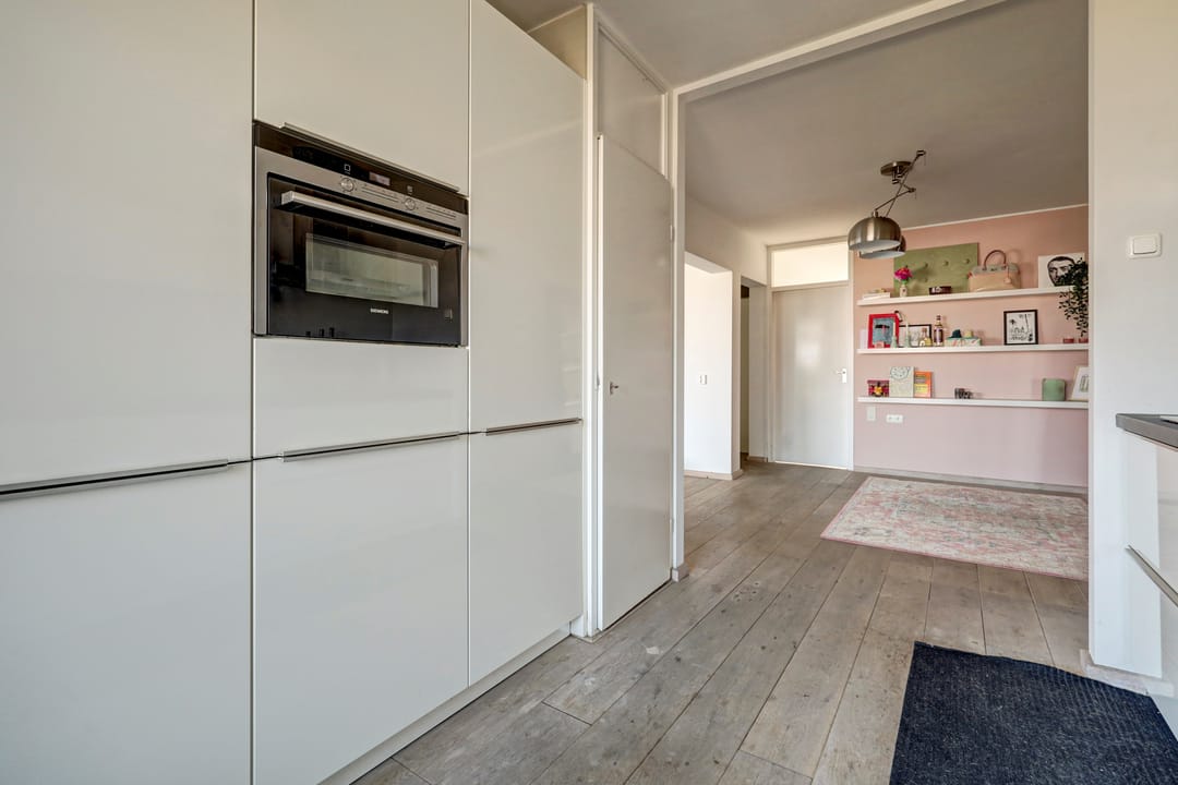 Spacious 12th floor apartment with panoramic views over Zuiderplas and Den Bosch — 30