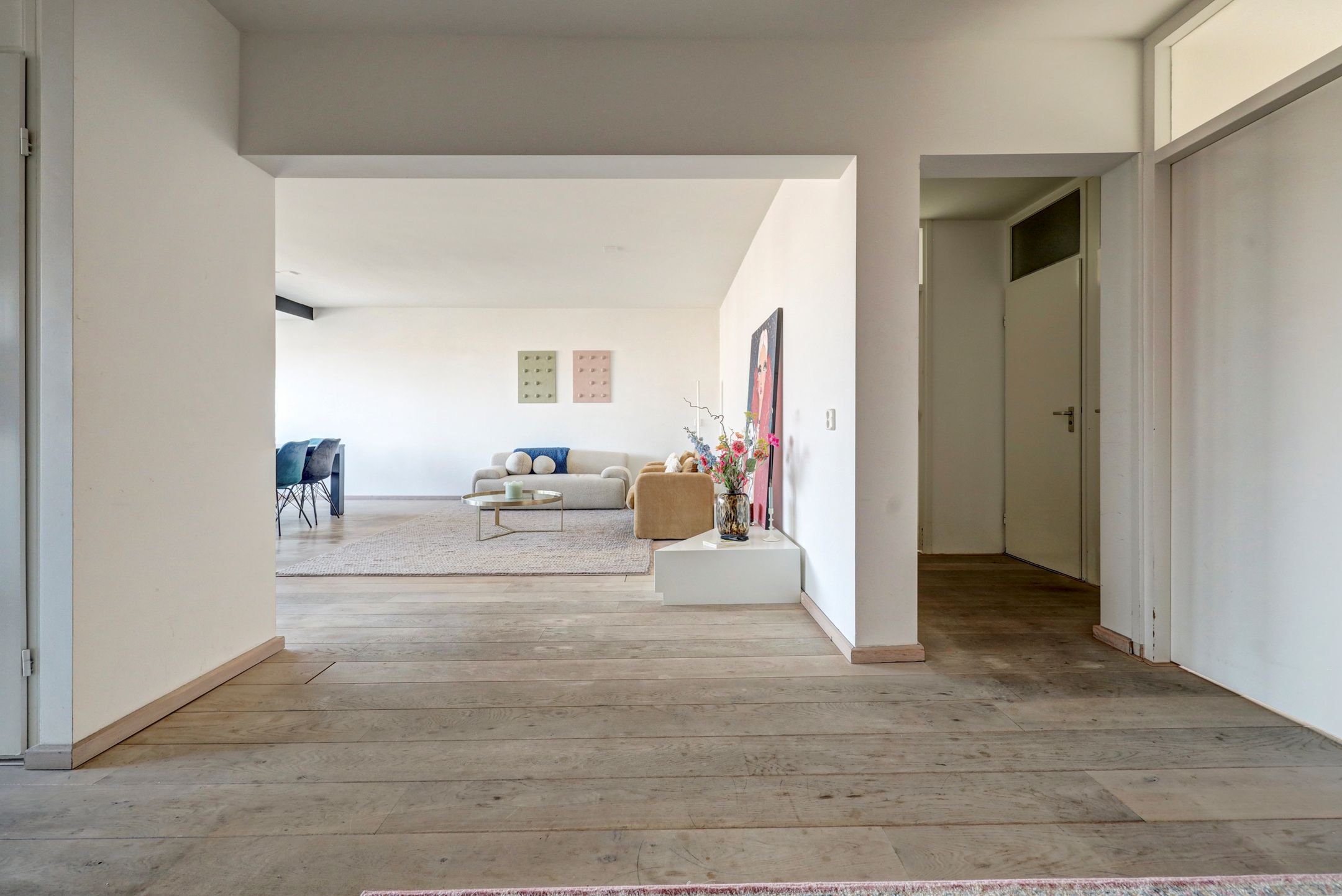 Spacious 12th floor apartment with panoramic views over Zuiderplas and Den Bosch — 12