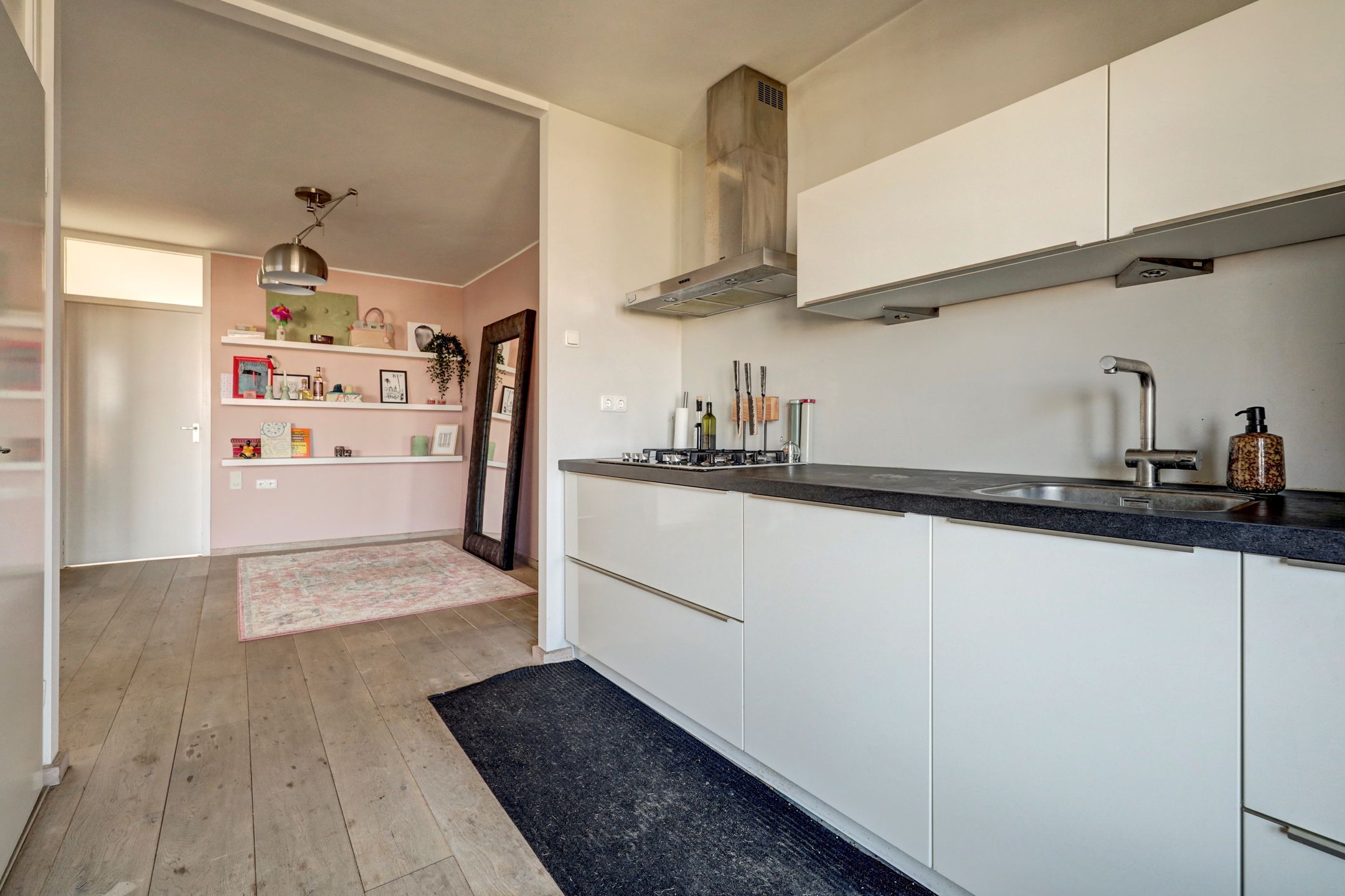 Spacious 12th floor apartment with panoramic views over Zuiderplas and Den Bosch — 29