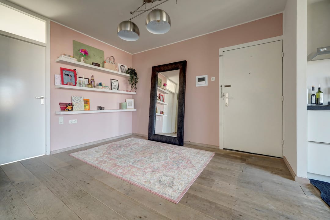 Spacious 12th floor apartment with panoramic views over Zuiderplas and Den Bosch — 16