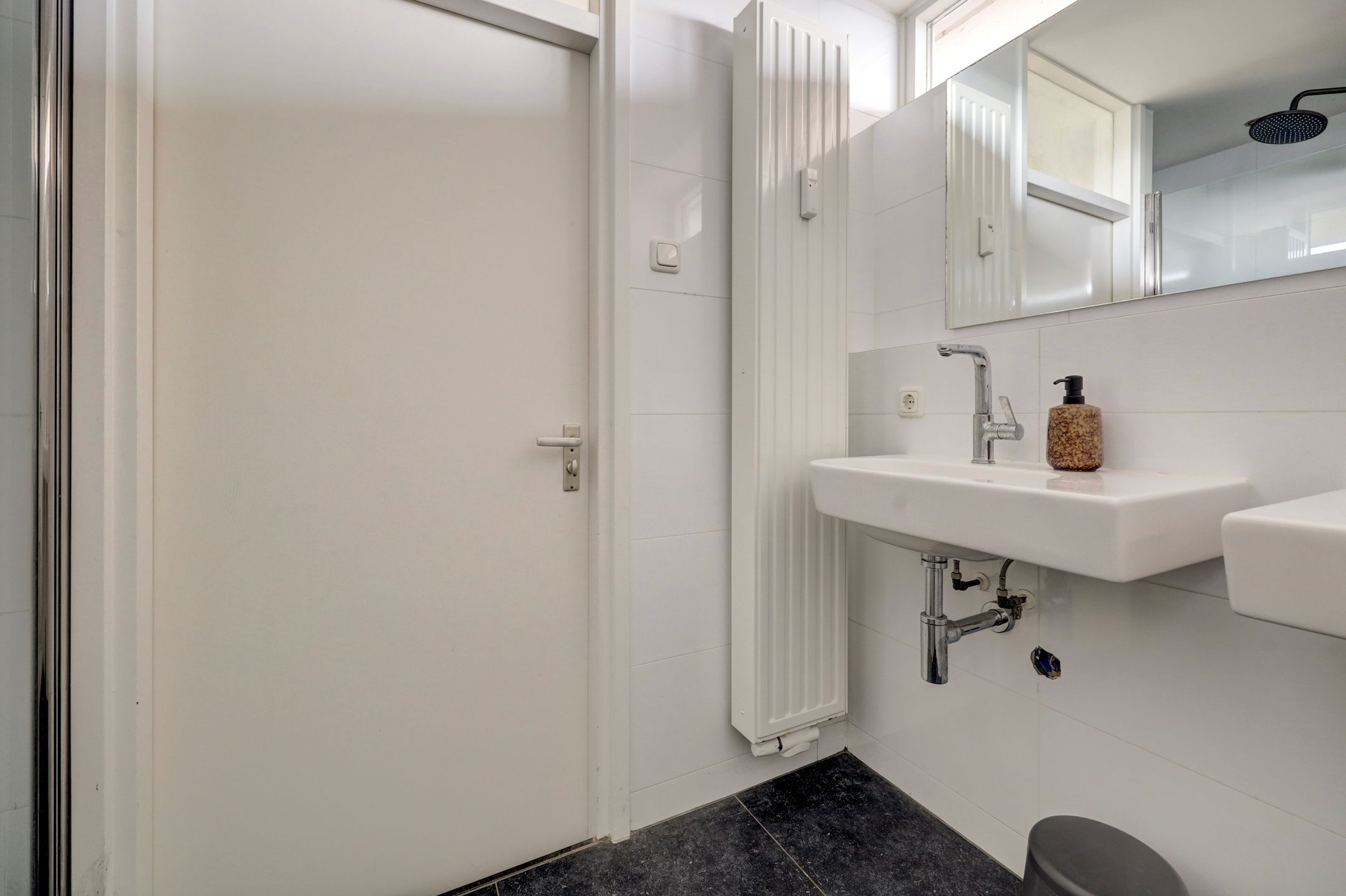 Spacious 12th floor apartment with panoramic views over Zuiderplas and Den Bosch — 41