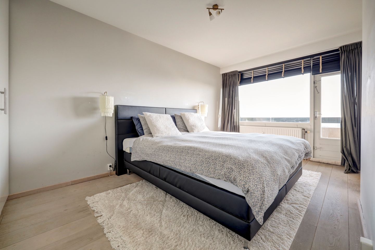 Spacious 12th floor apartment with panoramic views over Zuiderplas and Den Bosch — 33