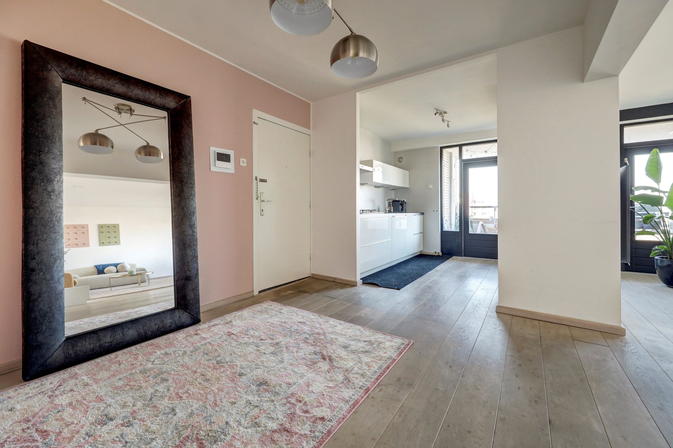 Spacious 12th floor apartment with panoramic views over Zuiderplas and Den Bosch — 15