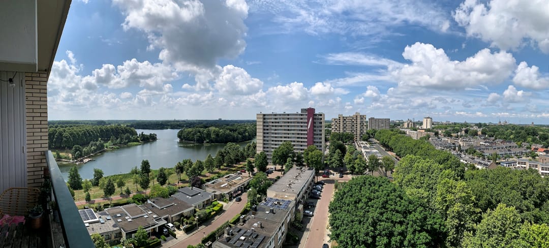 Spacious 12th floor apartment with panoramic views over Zuiderplas and Den Bosch — 51