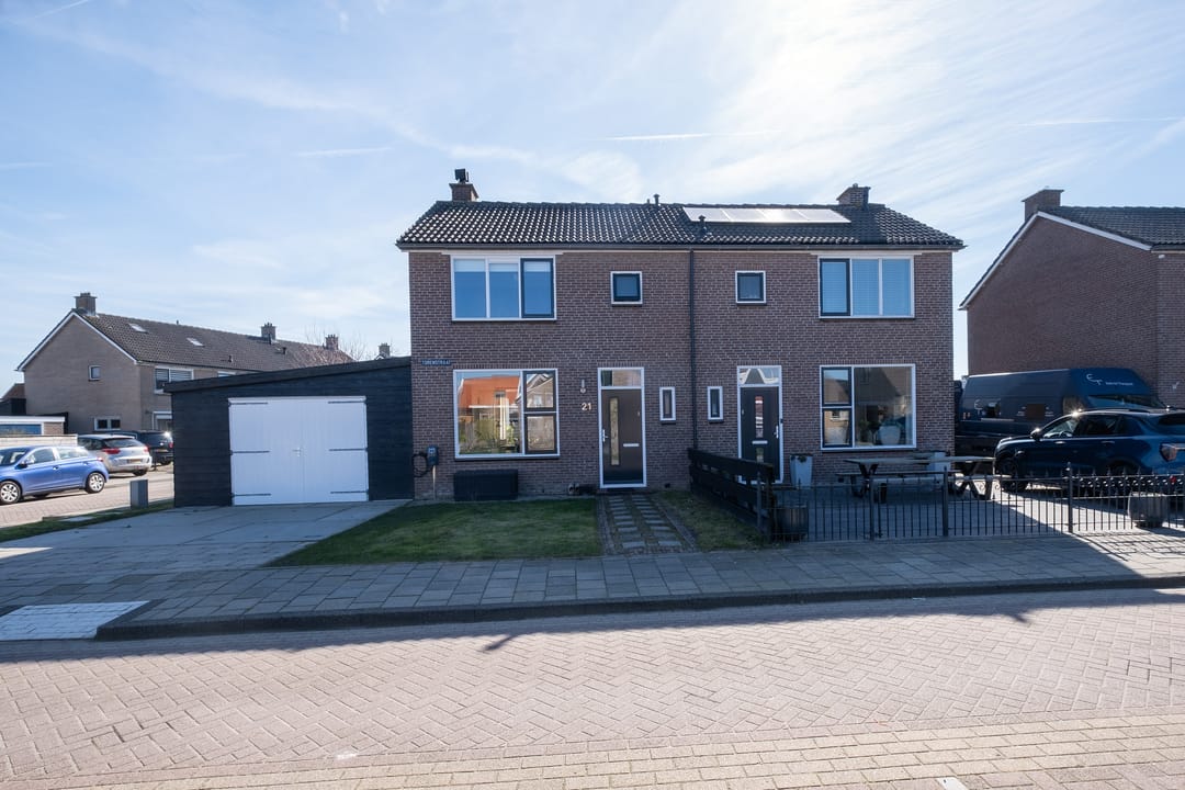 Photo 11 of Torenstraat 21