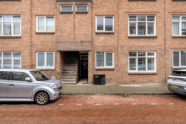 Photo 2 of Lyonnetstraat 13