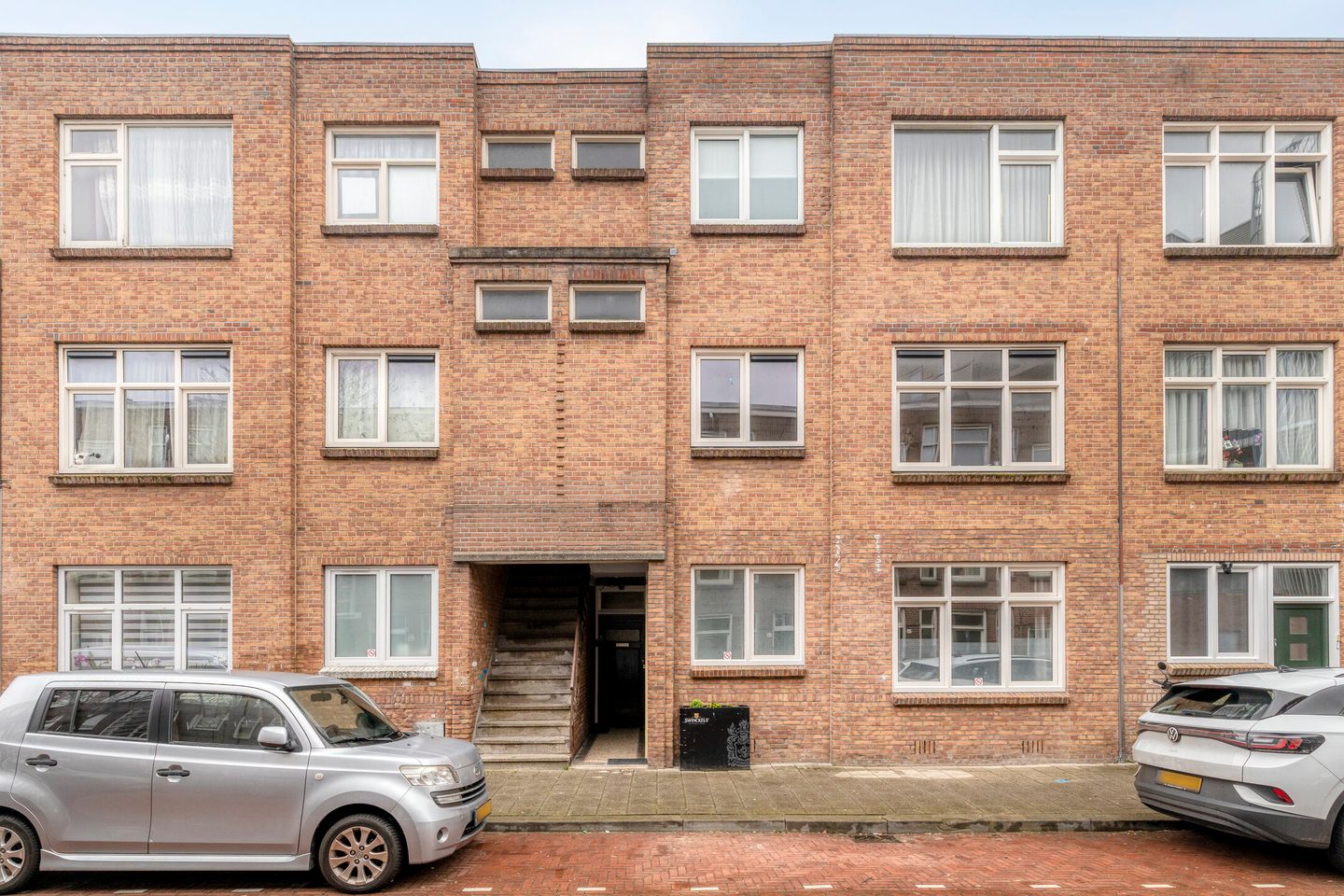 Photo 1 of Lyonnetstraat 13