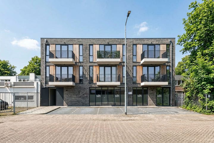 Photo 2 of Heezerweg 343-21