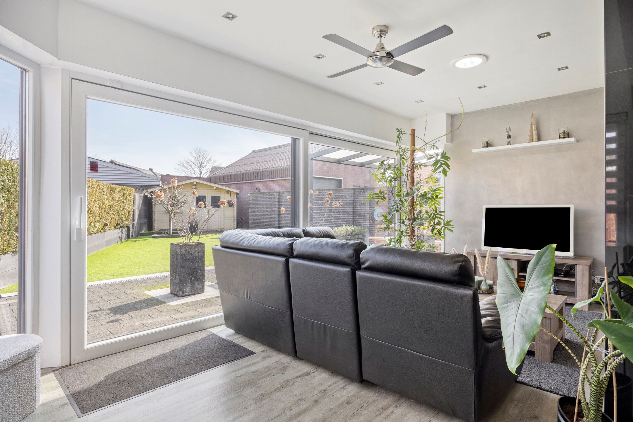 Photo 24 of Hoogveldsweg 54-A