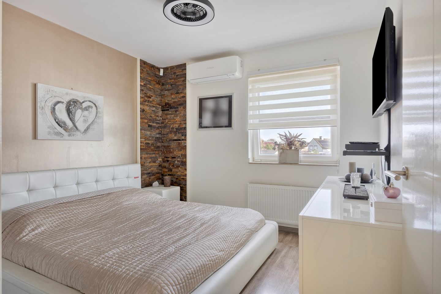 Photo 44 of Hoogveldsweg 54-A