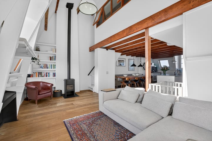 Photo 2 of Ruyschstraat 7-4