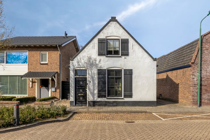 Photo 4 of Antoniusstraat 39