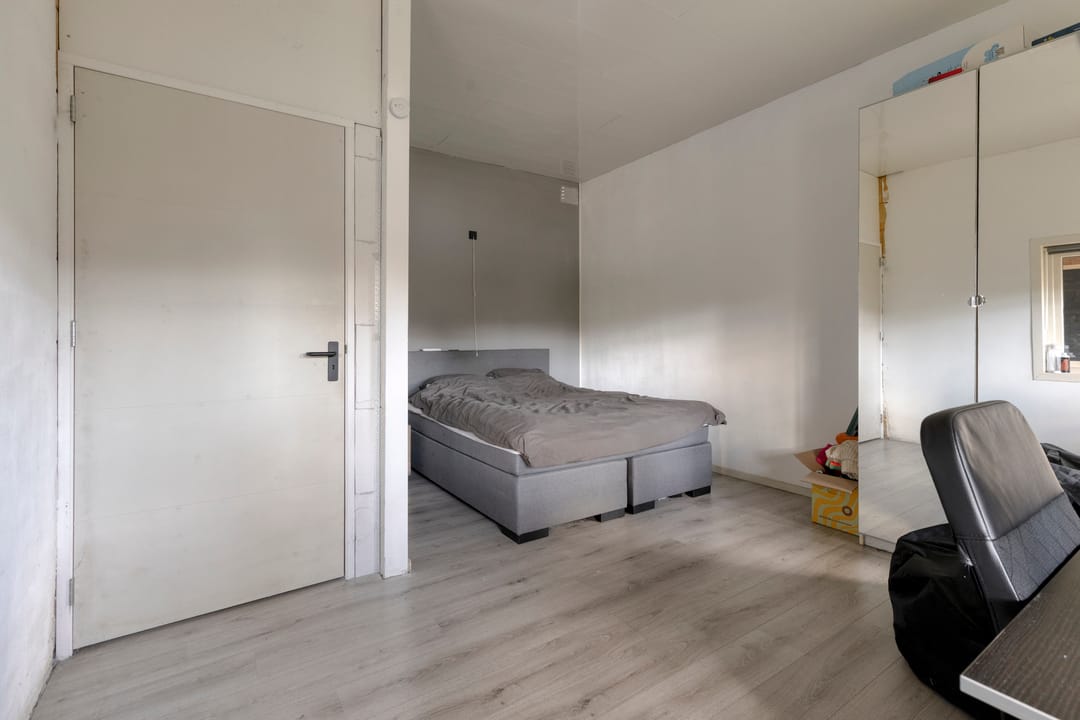 Photo 41 of Antoniusstraat 39