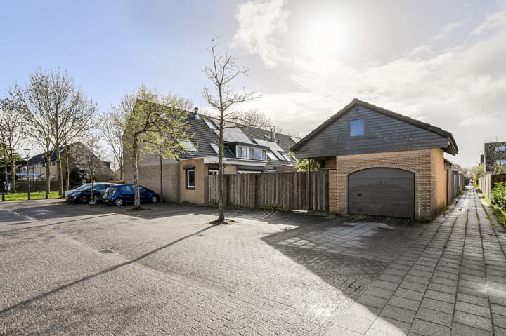 Photo 2 of Mercuriuslaan 22