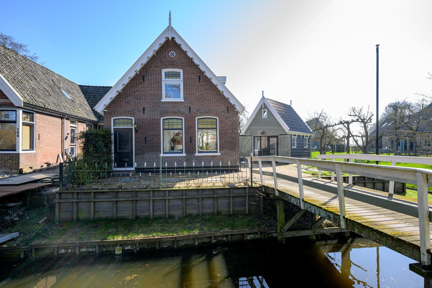 Foto 44 van Dorpsweg 165
