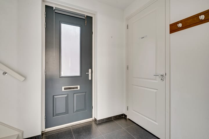 Photo 3 of Kerkplein 8-B