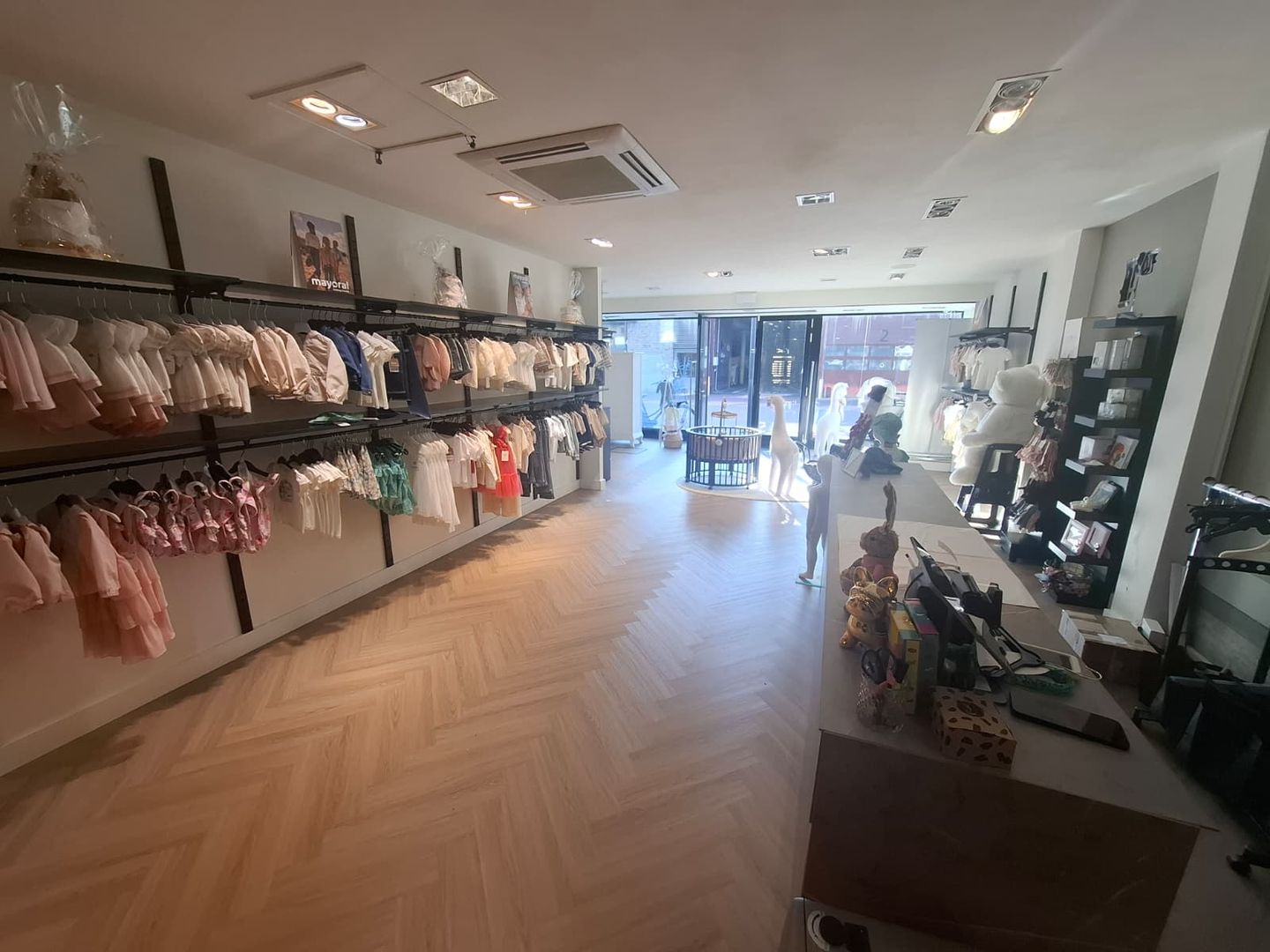 Bekijk foto 2 van Markthof 5