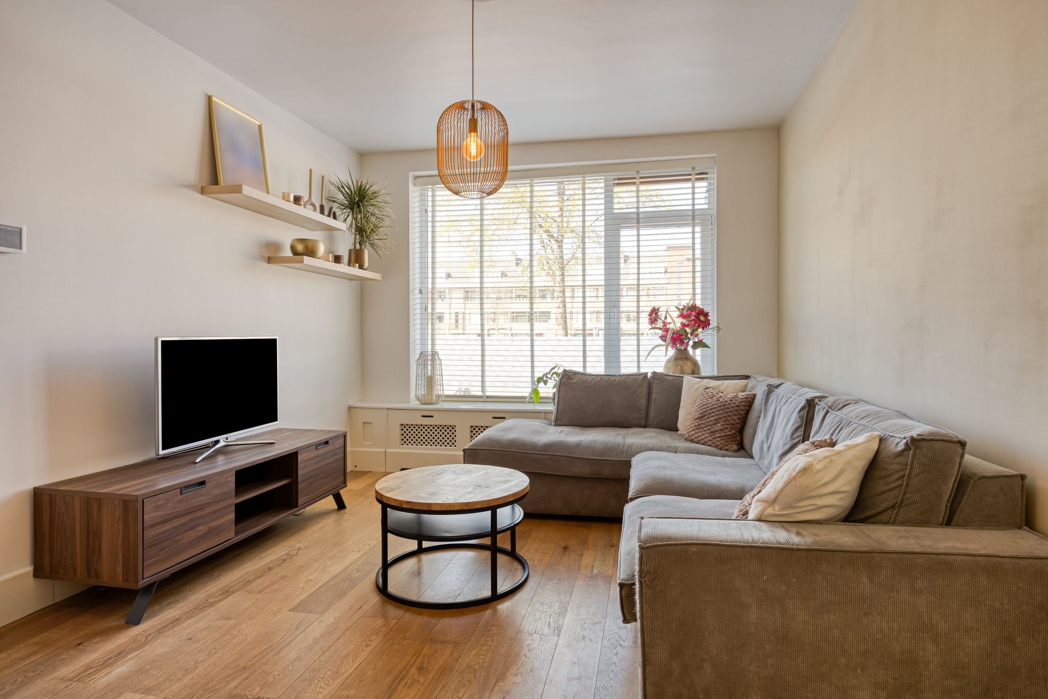 Foto 12 van Veenendaalkade 256