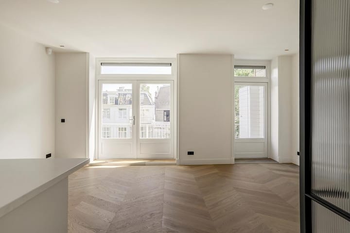 Foto 3 van Van Eeghenstraat 31-C