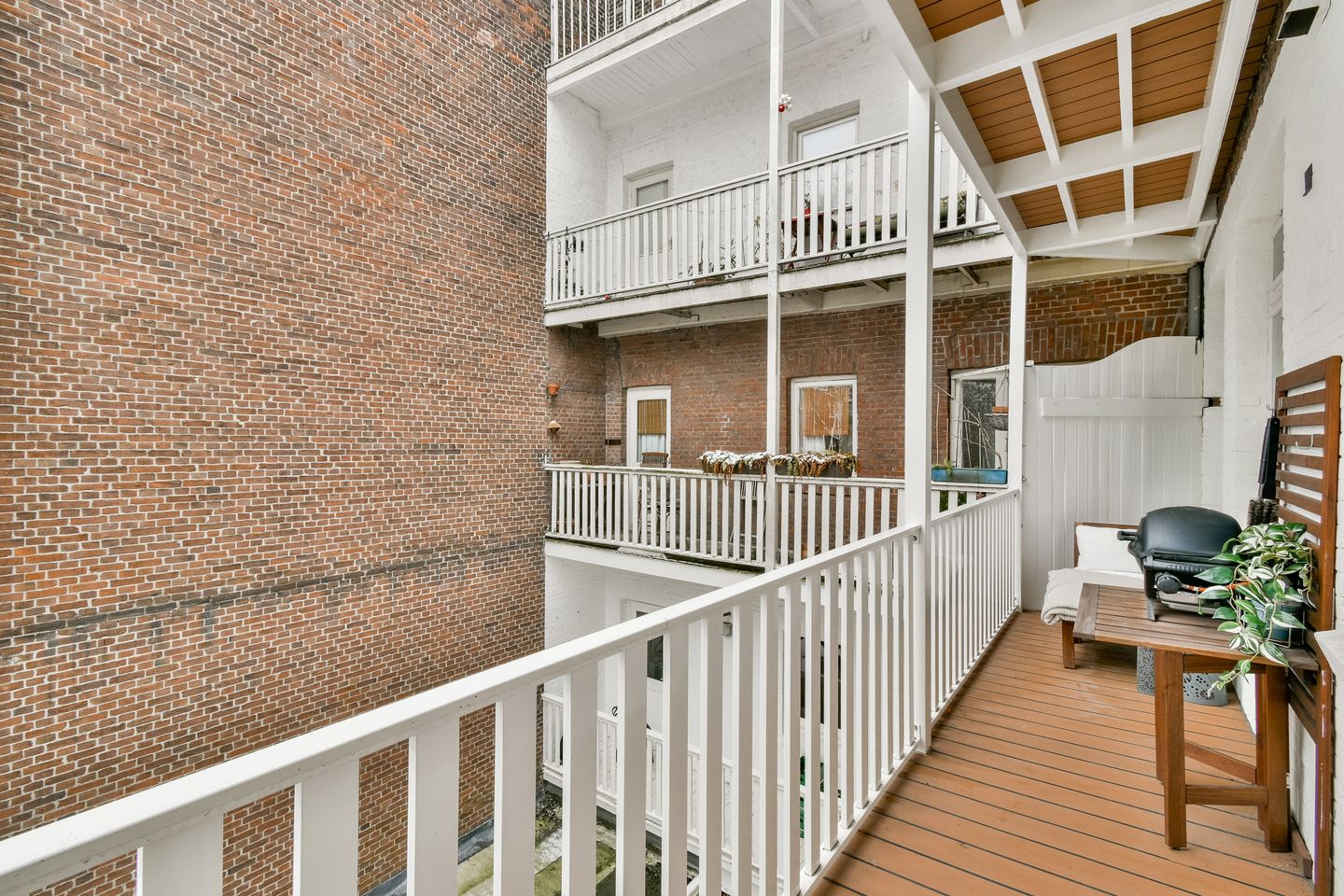 Photo 10 of Lutmastraat 13-2