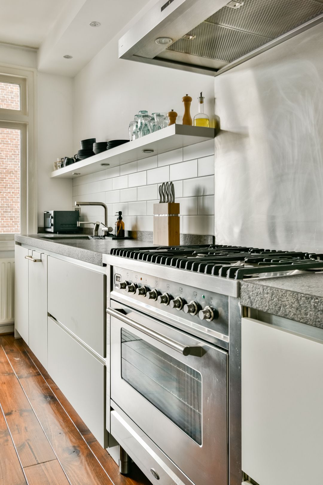 Photo 8 of Lutmastraat 13-2