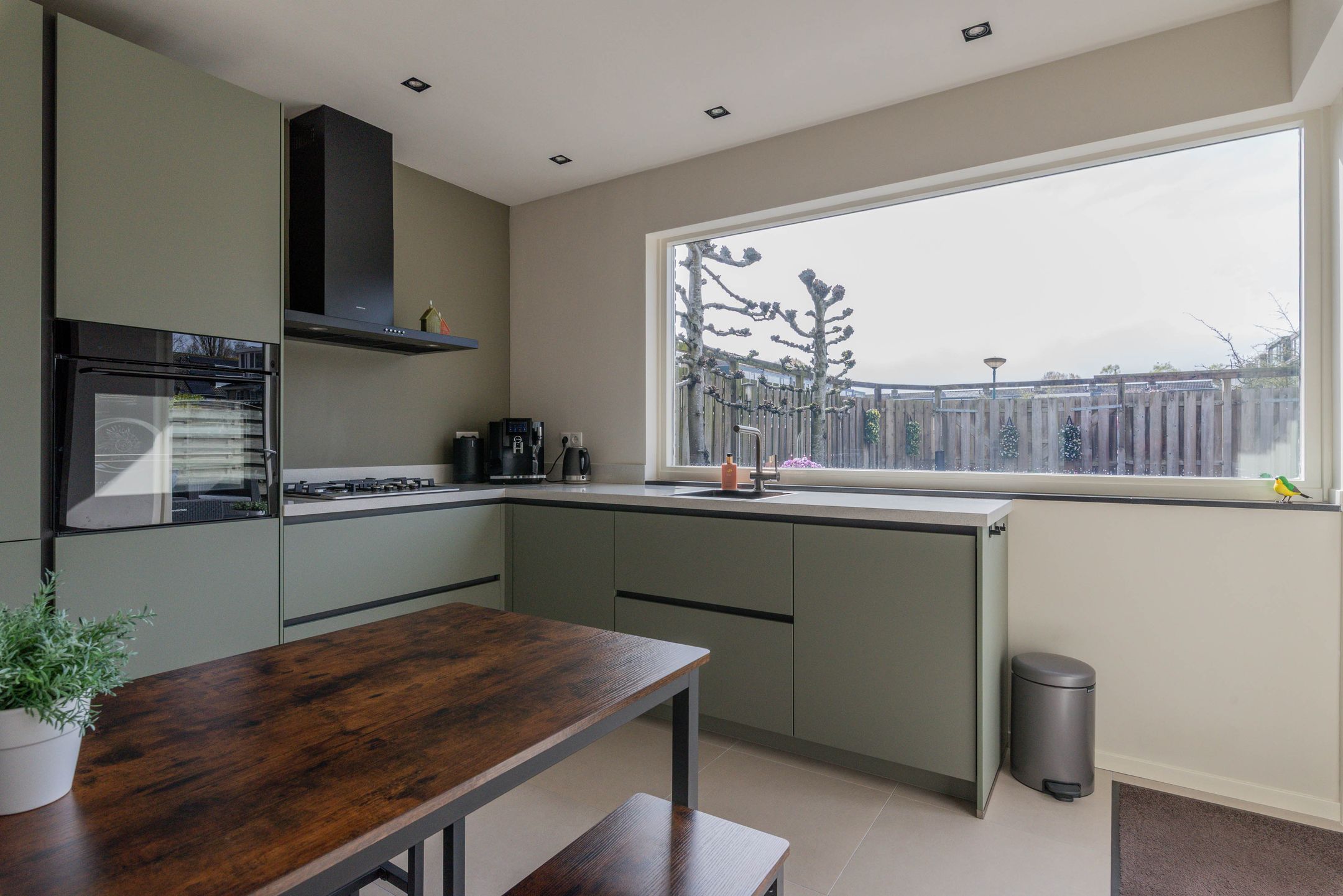 Foto 24 van Henri Dunantplein 1