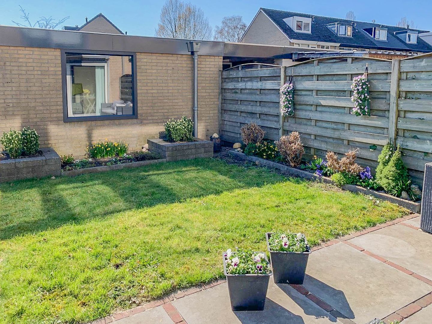 Foto 10 van Henri Dunantplein 1