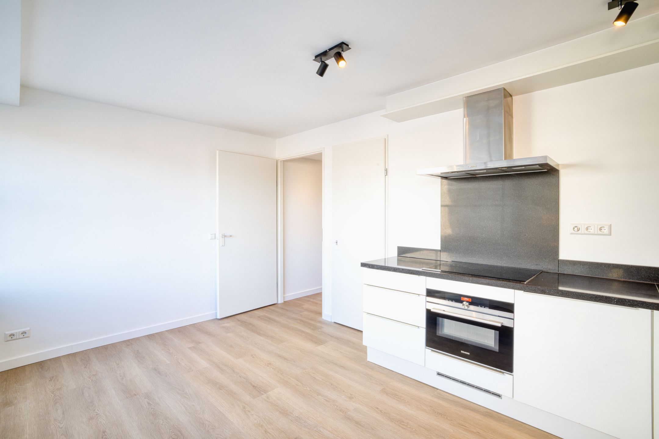 Foto 3 van Noord West Buitensingel 3-H