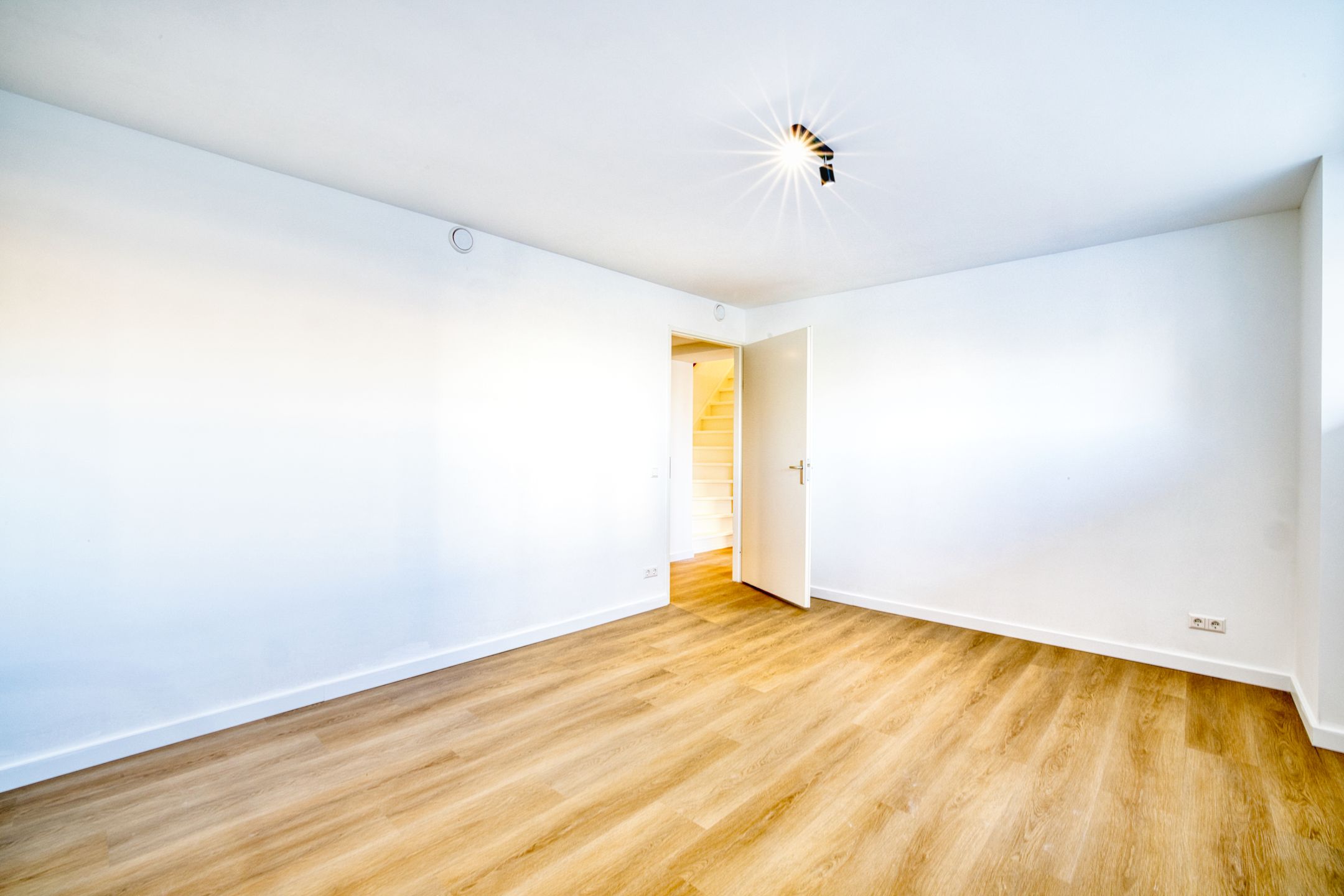 Foto 15 van Noord West Buitensingel 3-H