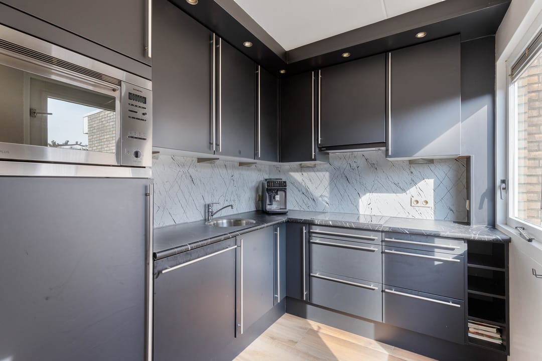 Photo 2 of Veluwelaan 25