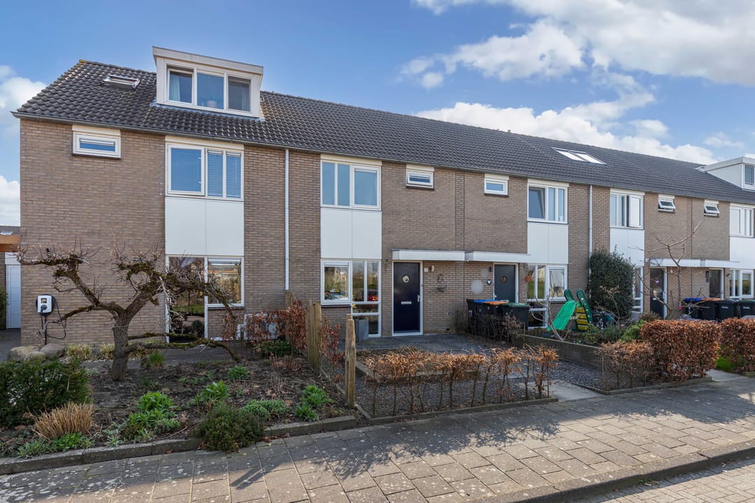 Photo 38 of Veluwelaan 25