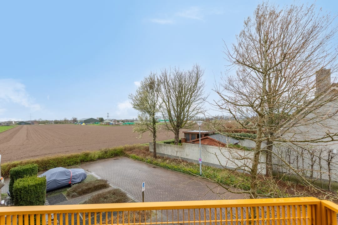 Sustainable semi-detached family home with A energy label and south-facing garden in Zevenaar — 33