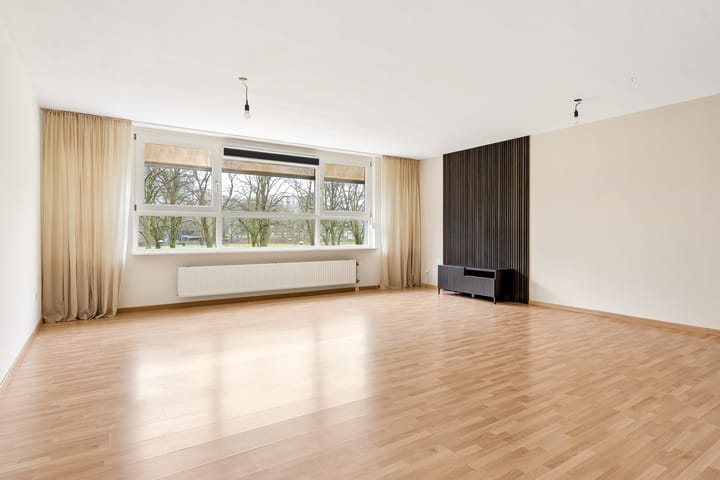 Photo 4 of Cor Vlotlaan 25
