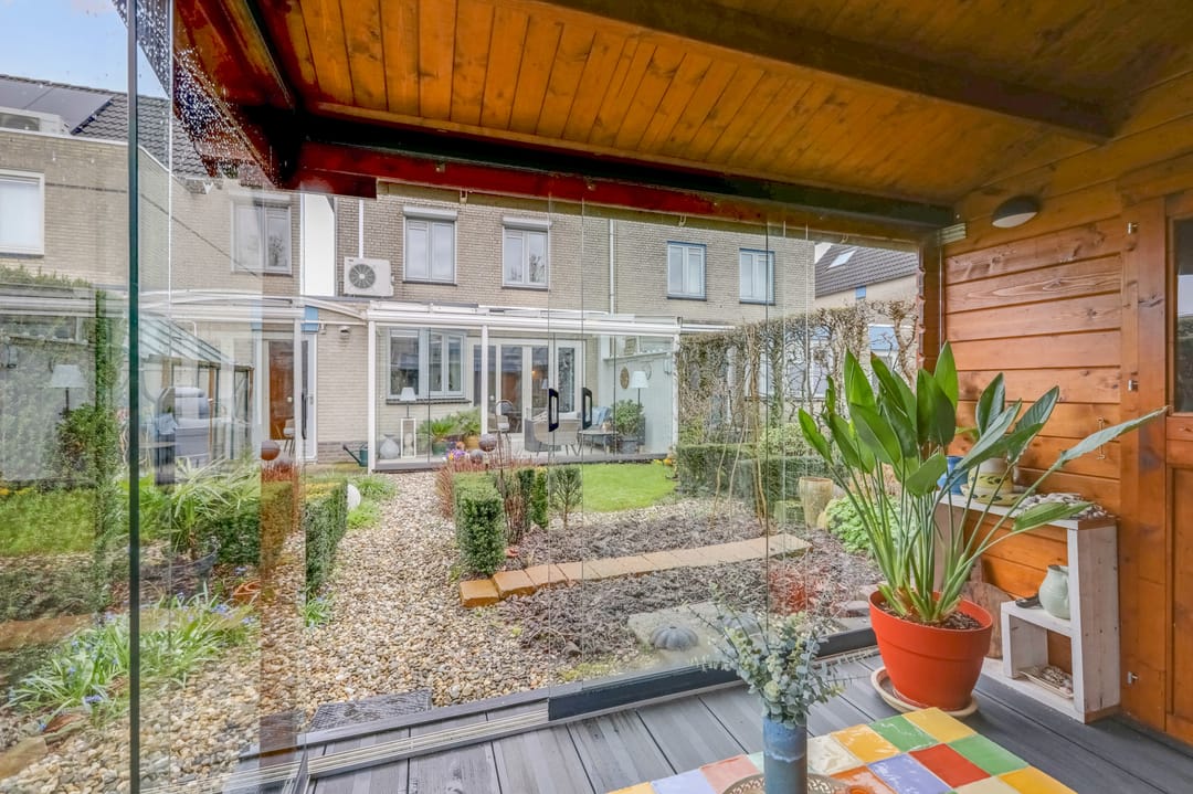 Sustainable semi-detached family home with A energy label and south-facing garden in Zevenaar — 53